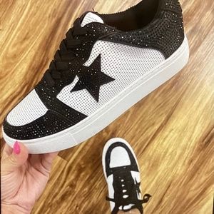 Corkys Women’s size 9 Black Legendary Crystal